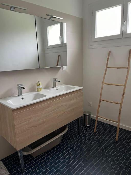 Maison Bretonne 7 Personnes Mellac Exteriör bild